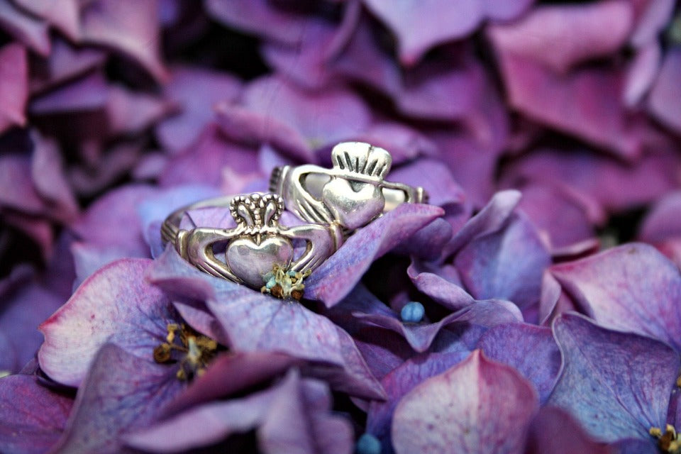 Claddagh Rings and Romantic Jewelry