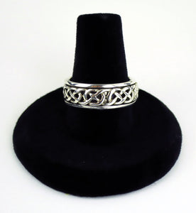 Celtic Spinner Ring -- DragonSpace