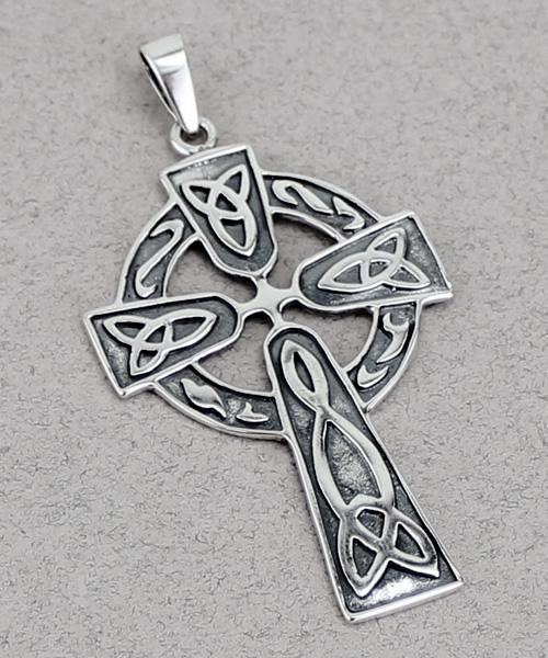 Celtic Cross Pendant -- DragonSpace