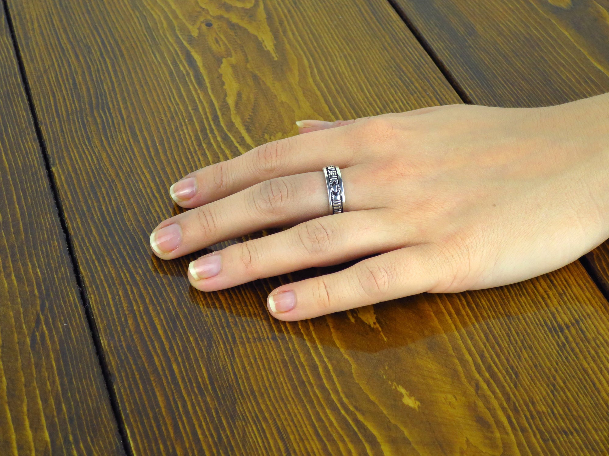 Claddagh Band Ring -- DragonSpace