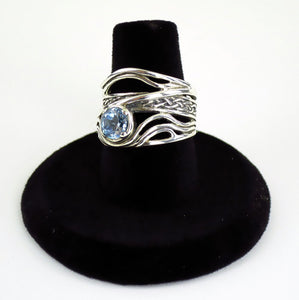 Celtic Weave Ring with Gemstone -- DragonSpace