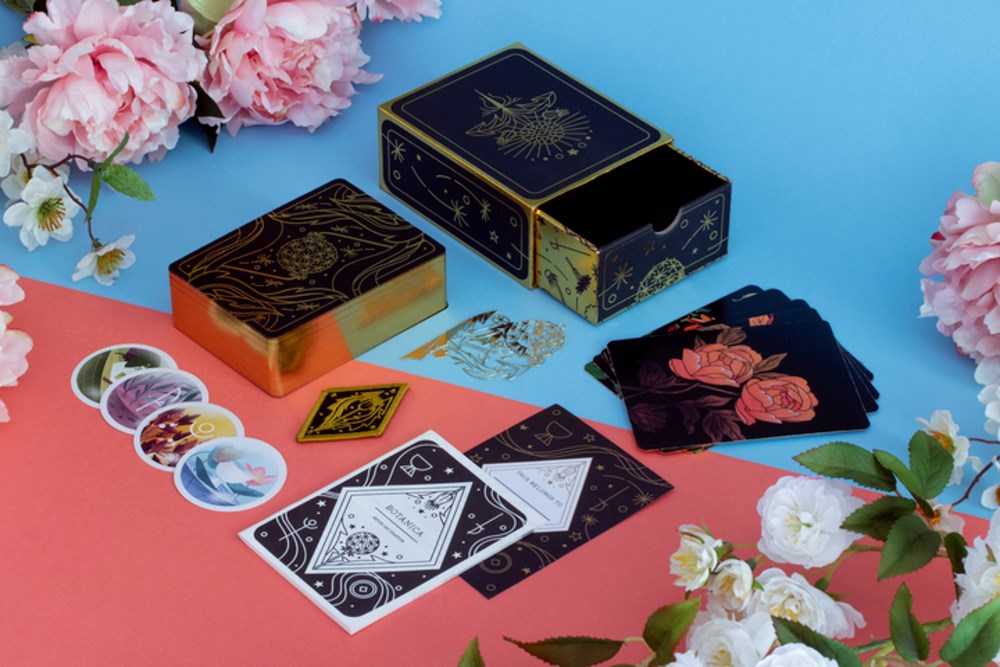Botanica: The Tarot Deck About the Language of Flowers